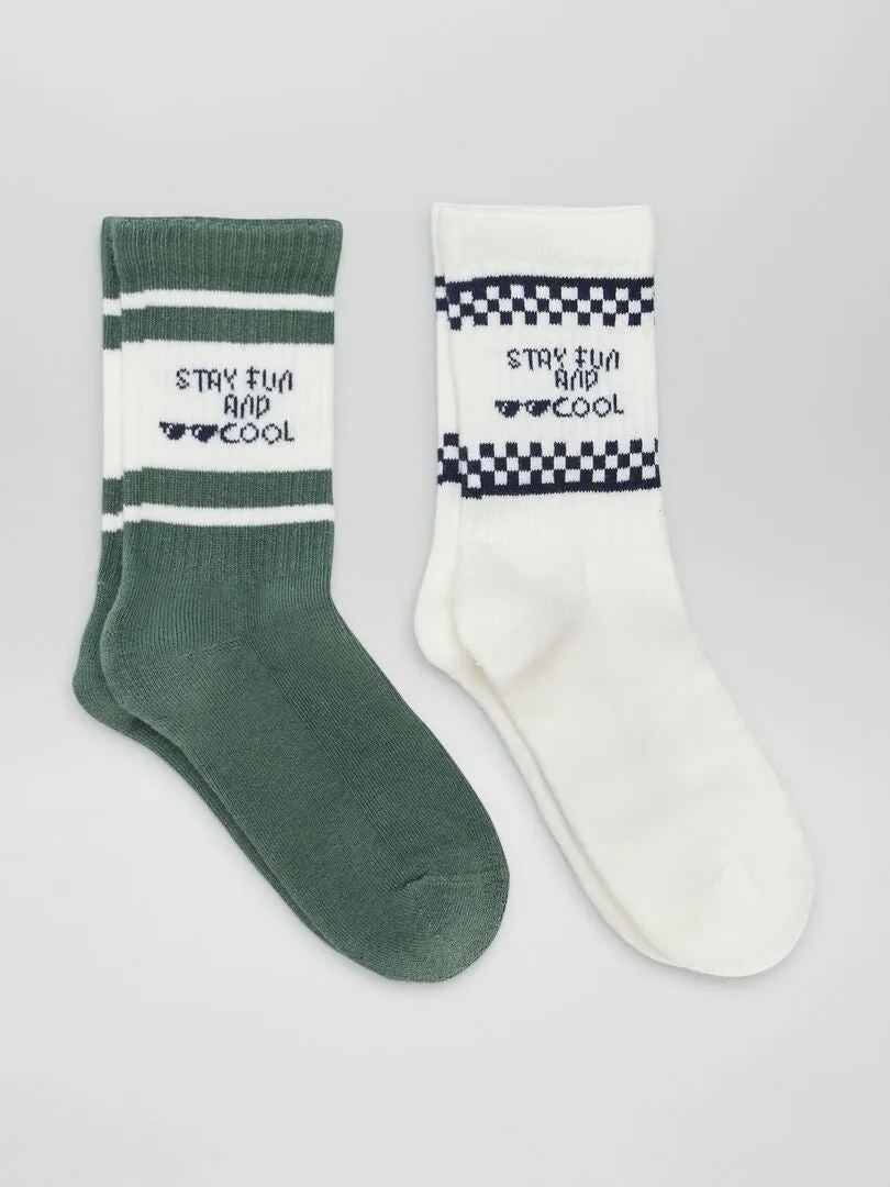 PACK DE CALCETINES CON ESTAMPADOS DE DINOSAURIOS  2 PARES  GRIS